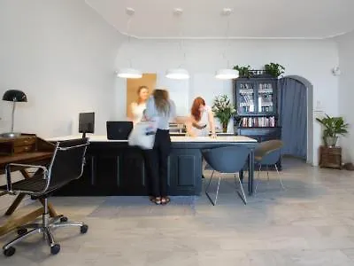 Xenones Filotera Hotell 4*